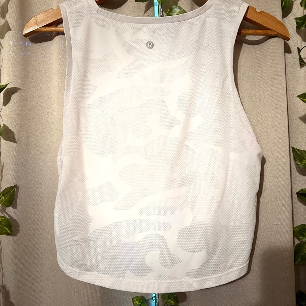 Lululemon Athletica White Sleeveless Crop Tank
